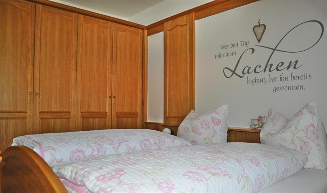 Gaestehaus Bergkristall Wallgau Bagian luar foto