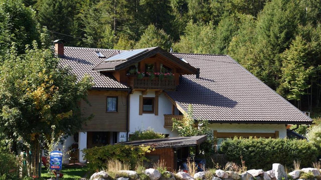 Gaestehaus Bergkristall Wallgau Bagian luar foto