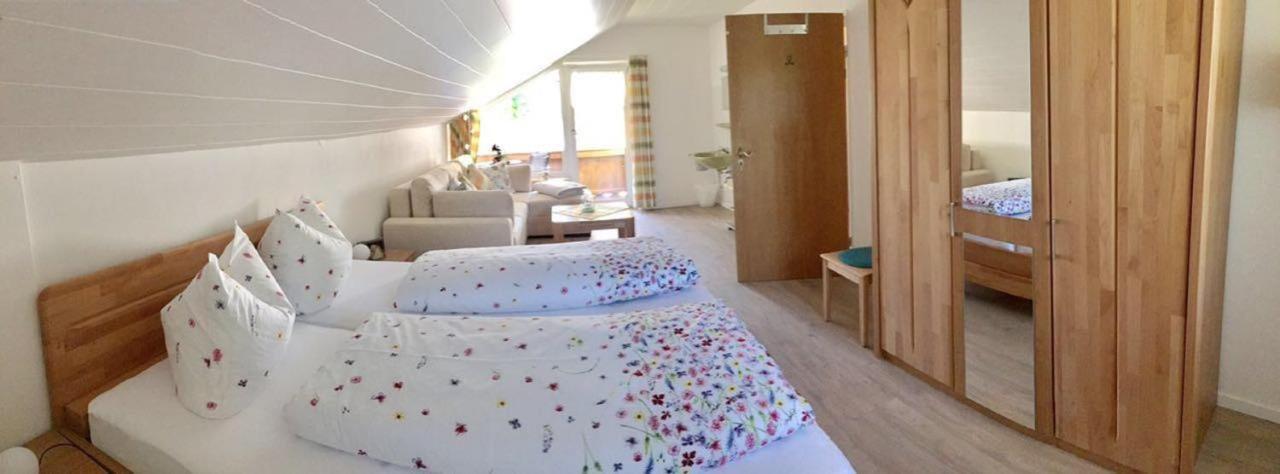 Gaestehaus Bergkristall Wallgau Bagian luar foto